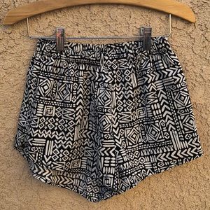 Ambiance tribal patterned Soft Shorts